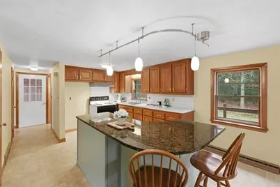 107 Oak St., Pembroke, MA 02359 - Photo 9