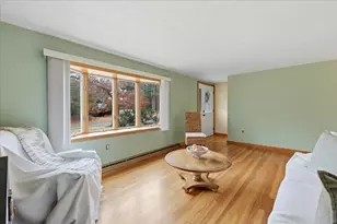 107 Oak St, Pembroke, MA 02359 - Photo 7