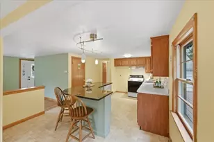 107 Oak St, Pembroke, MA 02359 - Photo 11