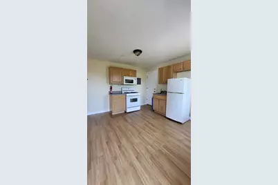 942 Lakeview Avenue #2nd Rear, Lowell, MA 01850 - Photo 3