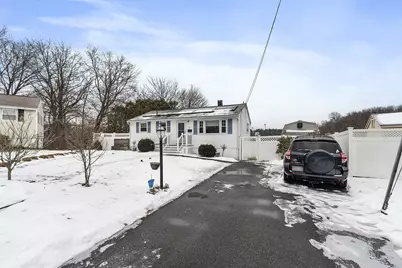 67 Wedgemere Drive, Lowell, MA 01852 - Photo 5