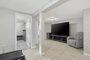 2 Oak Knoll Rd, Methuen, MA 01844 - Photo 25