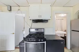 7 Nichols Ave, Watertown, MA 02472 - Photo 21