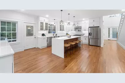 434 Sumner St, Stoughton, MA 02072 - Photo 9