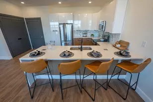 136 Essex St, Lawrence, MA 01840 - Photo 5