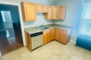 36 Cedar St, Worcester, MA 01609 - Photo 7