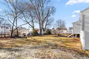 25 Glenwood Ave, Medford, MA 02155 - Photo 33