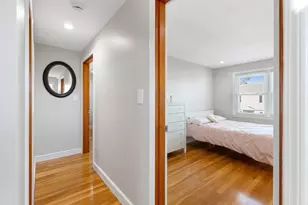 25 Glenwood Ave, Medford, MA 02155 - Photo 21