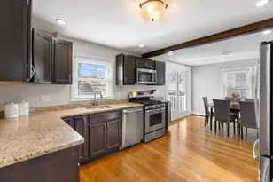 25 Glenwood Ave, Medford, MA 02155 - Photo 9