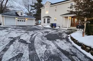 113 Pleasant St, Leominster, MA 01453 - Photo 3