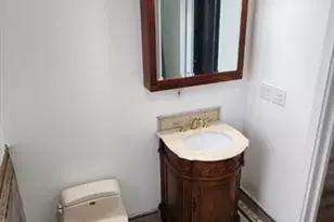 113 Pleasant St, Leominster, MA 01453 - Photo 29