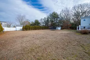 41 Chershire Ave, Acushnet, MA 02743 - Photo 33