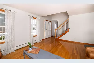 41 Chershire Ave, Acushnet, MA 02743 - Photo 3