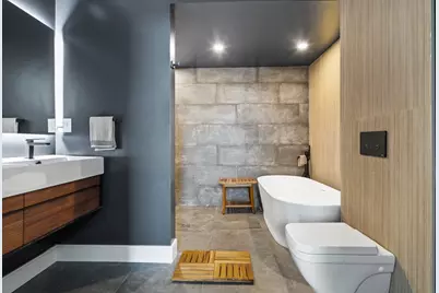 437 D Street #3 D, Boston, MA 02210 - Photo 5