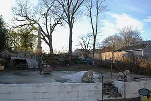 98 Maplewood Ave, Gloucester, MA 01930 - Photo 15