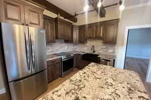 80 Foster St, Peabody, MA 01960 - Photo 5