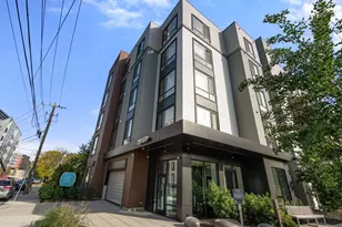 21 Soldiers Field Pl, Boston, MA 02135 - Photo 11