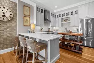 7 Russell St, Plymouth, MA 02360 - Photo 9