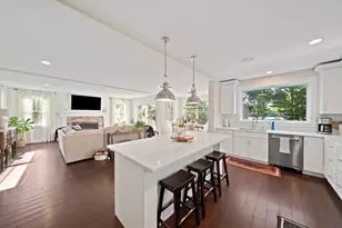 54 Chapel St, Duxbury, MA 02332 - Photo 3