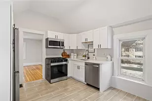 135 Cottage St, Norwood, MA 02062 - Photo 7