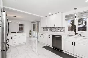 120 Brattle St, Worcester, MA 01606 - Photo 7