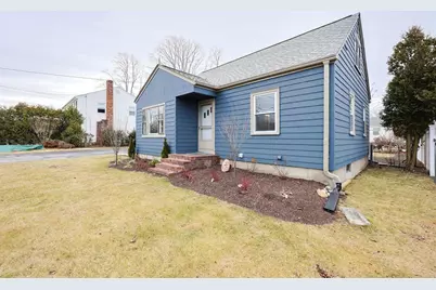 23 Crescent Ave, North Attleboro, MA 02760 - Photo 3