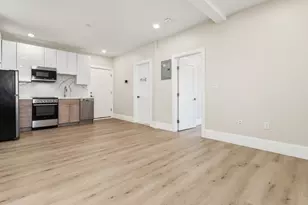 41 Wolcott St, Everett, MA 02149 - Photo 9