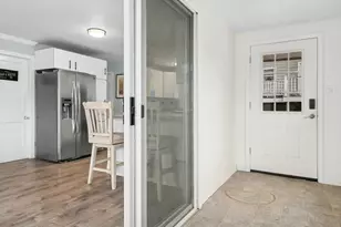 33 Lakeview Ave, Bellingham, MA 02019 - Photo 19