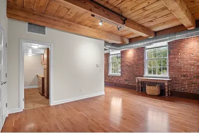 25 Cedar St #12, Amesbury, MA 01913 - Photo 9