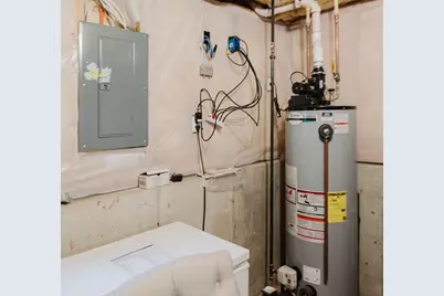 700 Lees River Ave #15, Somerset, MA 02725 - Photo 27