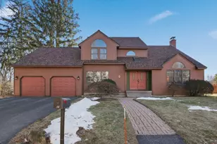 87 Dartmouth St, Fitchburg, MA 01420 - Photo 1