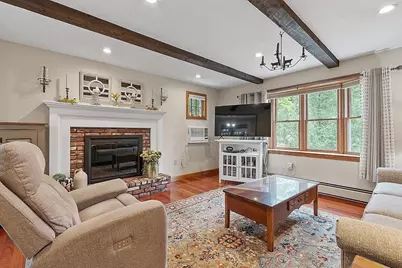 109 Townsend St, Pepperell, MA 01463 - Photo 17