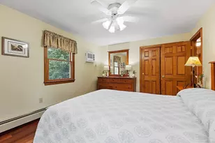 109 Townsend St, Pepperell, MA 01463 - Photo 11