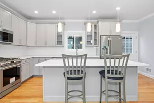 24 Tolman St, Waltham, MA 02453 - Photo 3