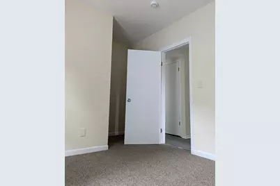 125 Greene St #2 B, Springfield, MA 01109 - Photo 3