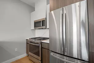 9 Central St, Somerville, MA 02143 - Photo 3