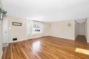 22 Barry Ave, Dracut, MA 01826 - Photo 11