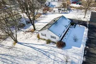 22 Barry Ave, Dracut, MA 01826 - Photo 3