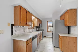 30 Fales St, Worcester, MA 01606 - Photo 15