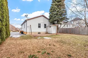 30 Fales St, Worcester, MA 01606 - Photo 5