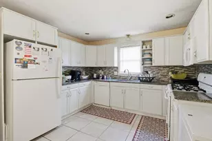 15 Coburn Ave, Dracut, MA 01826 - Photo 19