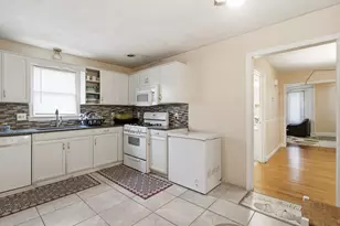 15 Coburn Ave, Dracut, MA 01826 - Photo 23