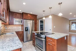 44 Depalma St, Agawam, MA 01030 - Photo 11