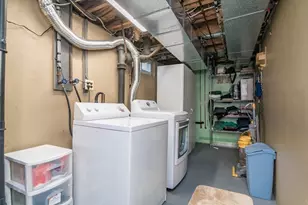 44 Depalma St, Agawam, MA 01030 - Photo 33