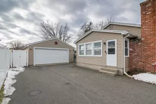 44 Depalma St, Agawam, MA 01030 - Photo 5