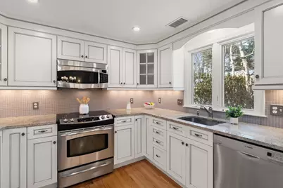 70 Jericho Rd #70, Weston, MA 02493 - Photo 9