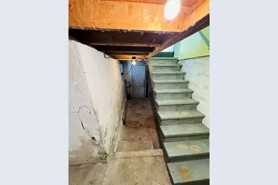 158 Monrovia St, Springfield, MA 01104 - Photo 35