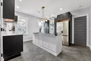 31 Homestead St, Boston, MA 02121 - Photo 9