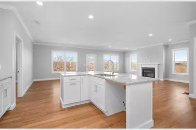 39 Crestwood Circle #42, Northbridge, MA 01588 - Photo 11