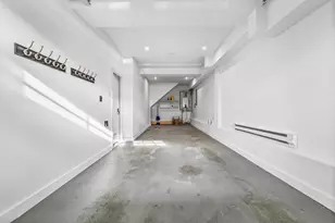 360 Athens St, Boston, MA 02127 - Photo 21